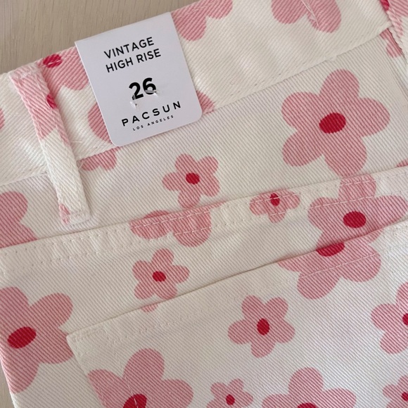 NEW PacSun Pink Flower Vintage High Rise denim shorts - Picture 6 of 8
